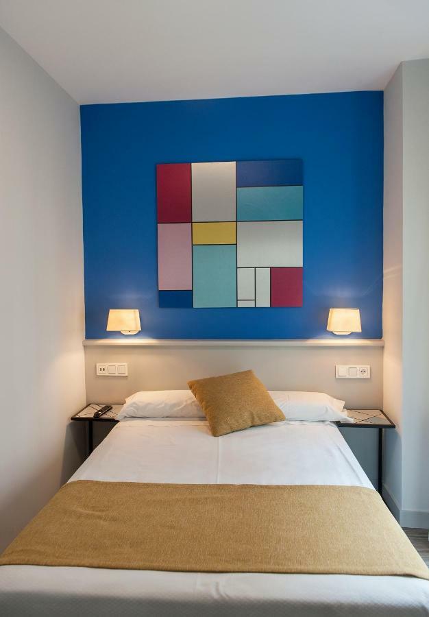 Hotel Hito Vitoria-Gasteiz Exterior photo